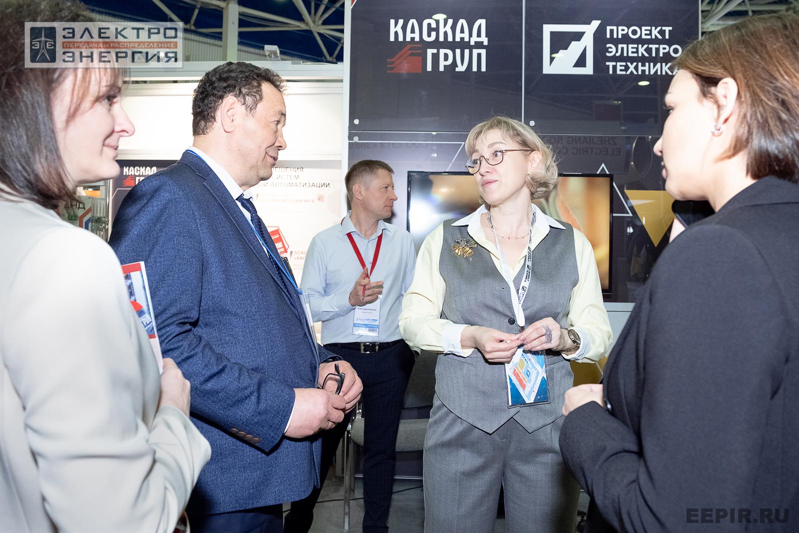 Работа Международной выставки «Электро-2025»