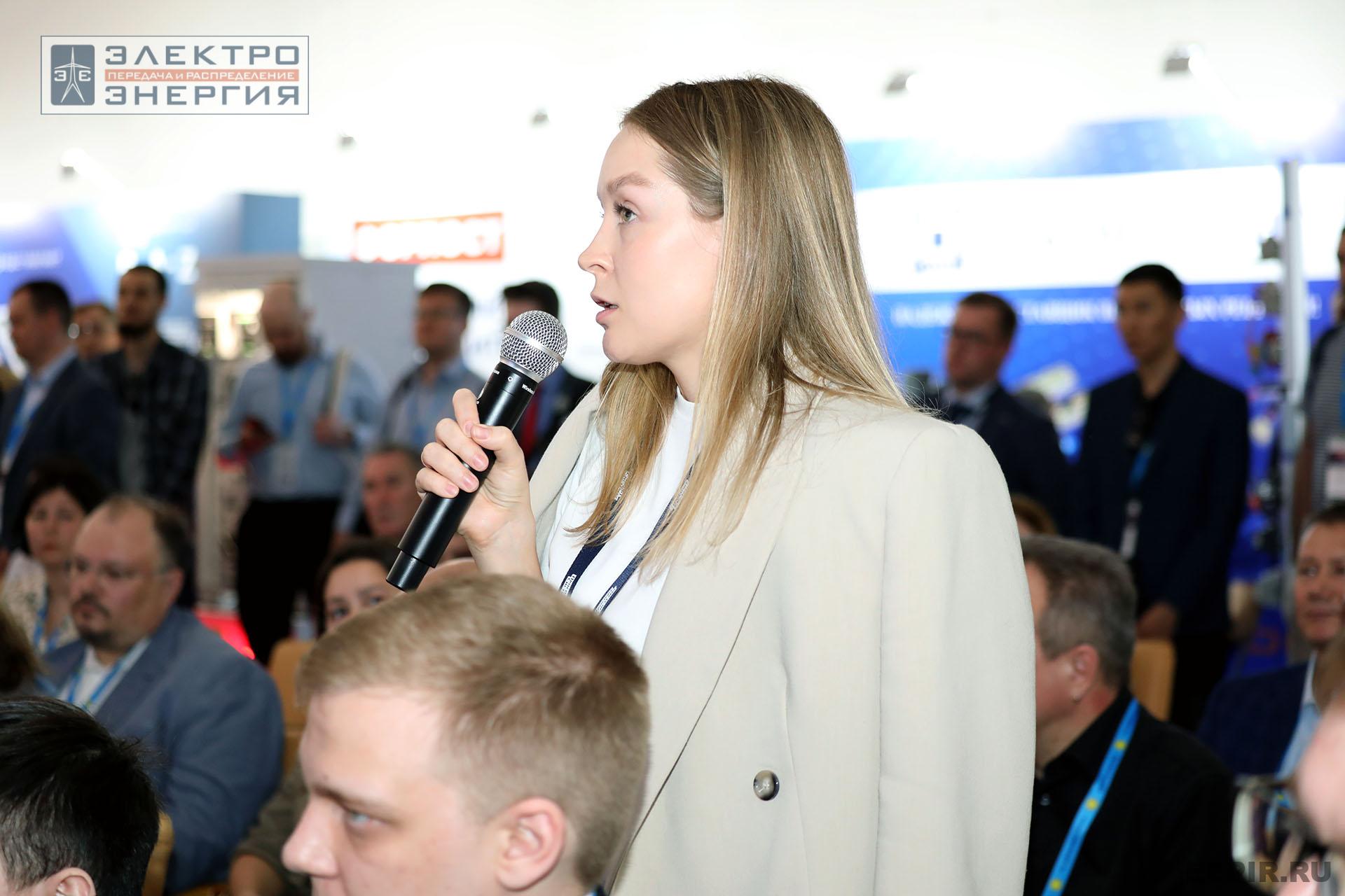 Работа круглого стола «Требования ФСТЭК России и ПАО «Россети» к разработке безопасного программного обеспечения» на «РЕЛАВЭКСПО-2025»