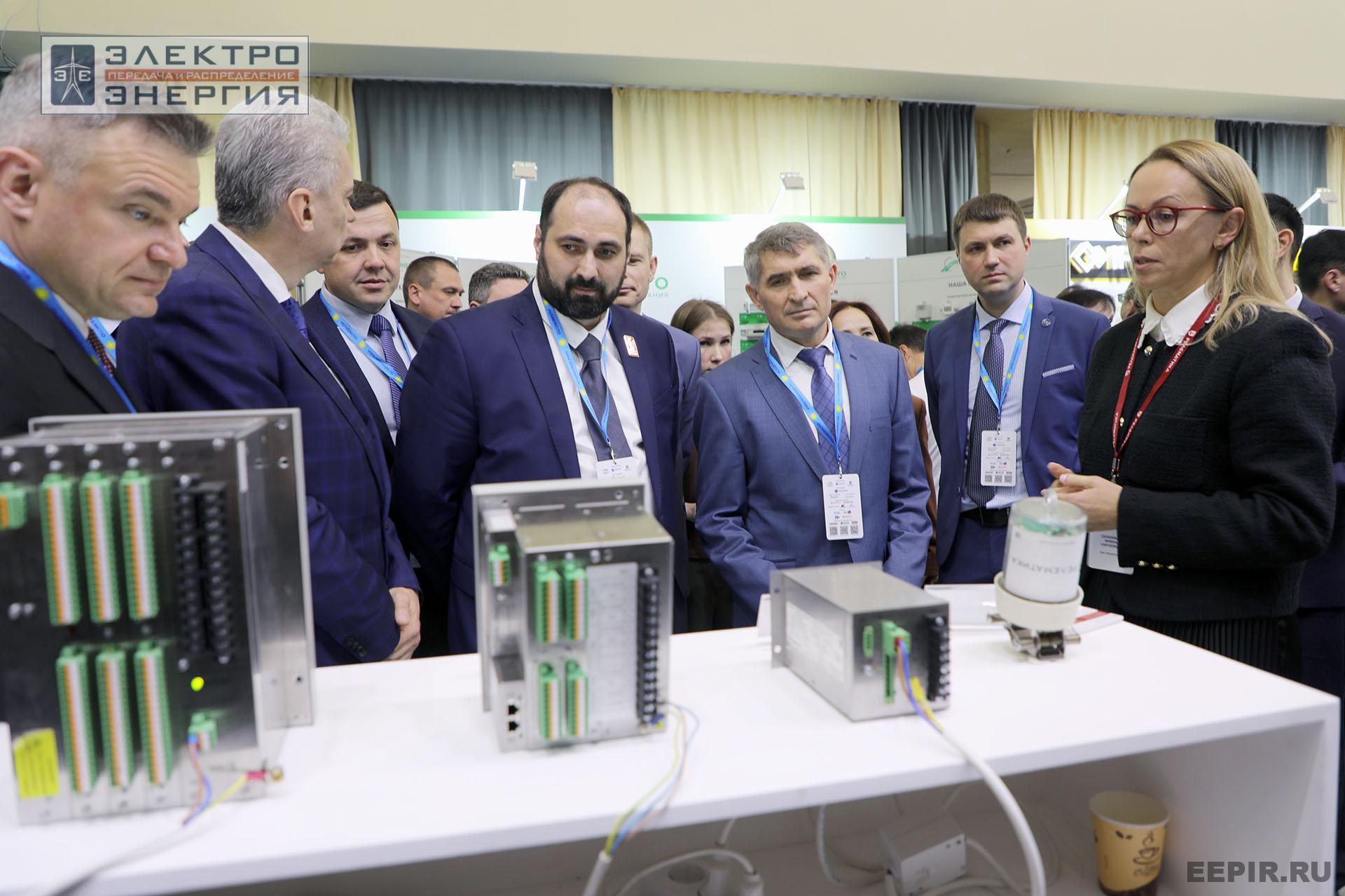 Обход выставки «РЕЛАВЭКСПО-2025» официальной делегацией