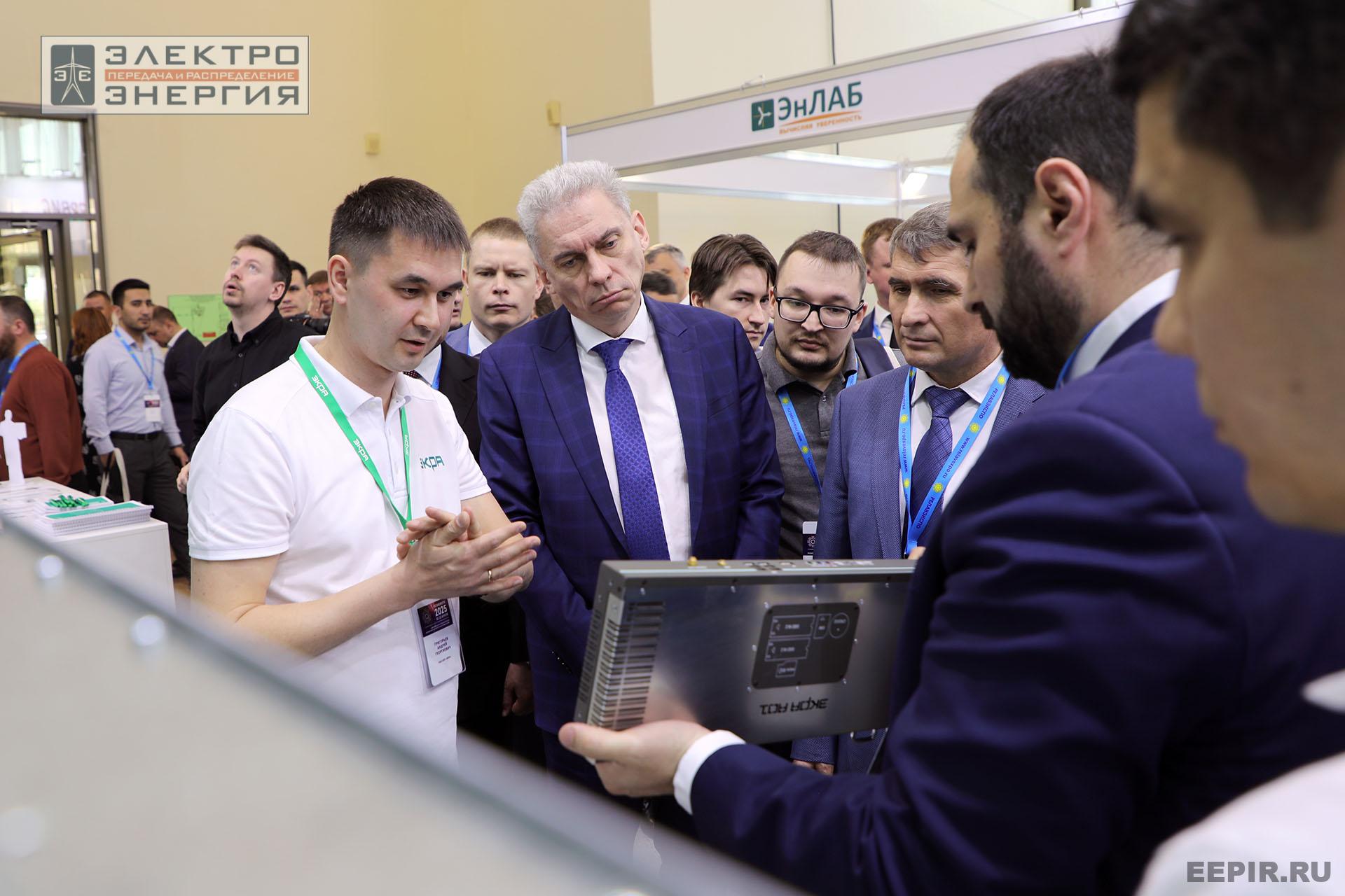 Обход выставки «РЕЛАВЭКСПО-2025» официальной делегацией