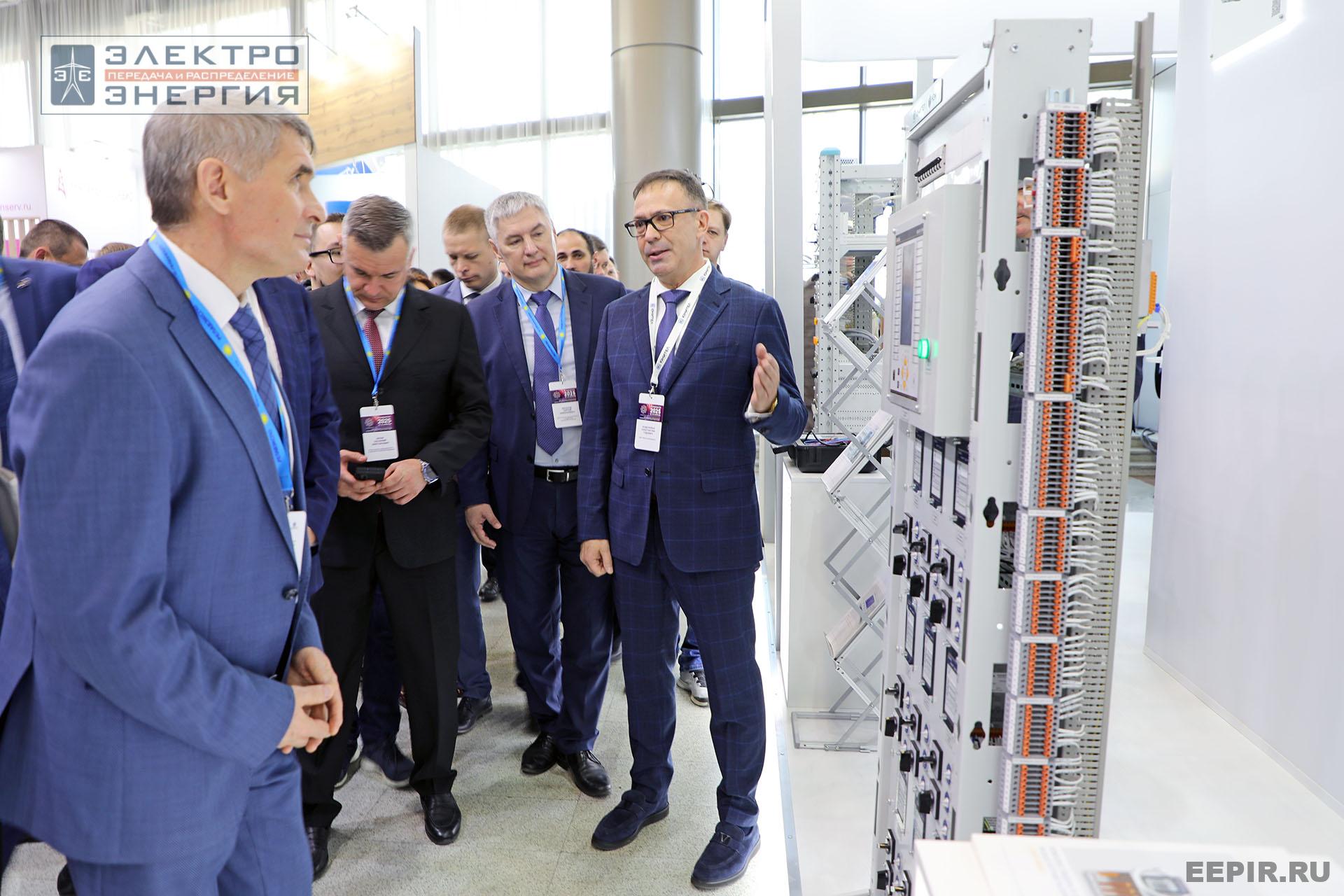 Обход выставки «РЕЛАВЭКСПО-2025» официальной делегацией