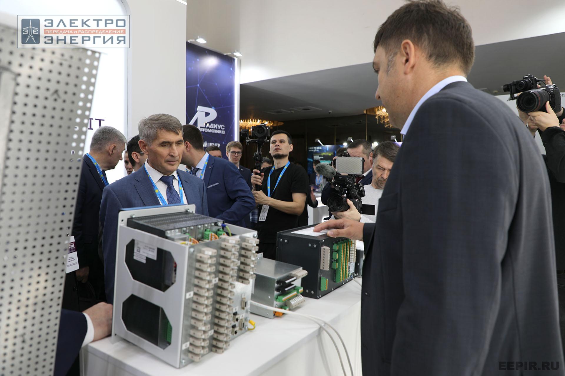 Обход выставки «РЕЛАВЭКСПО-2025» официальной делегацией