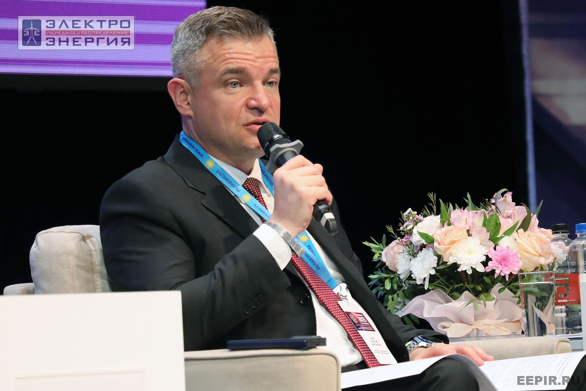 На пленарном заседании «Цифровизация и технологическая независимость электроэнергетики России» в рамках форума «РЕЛАВЭКСПО-2025»