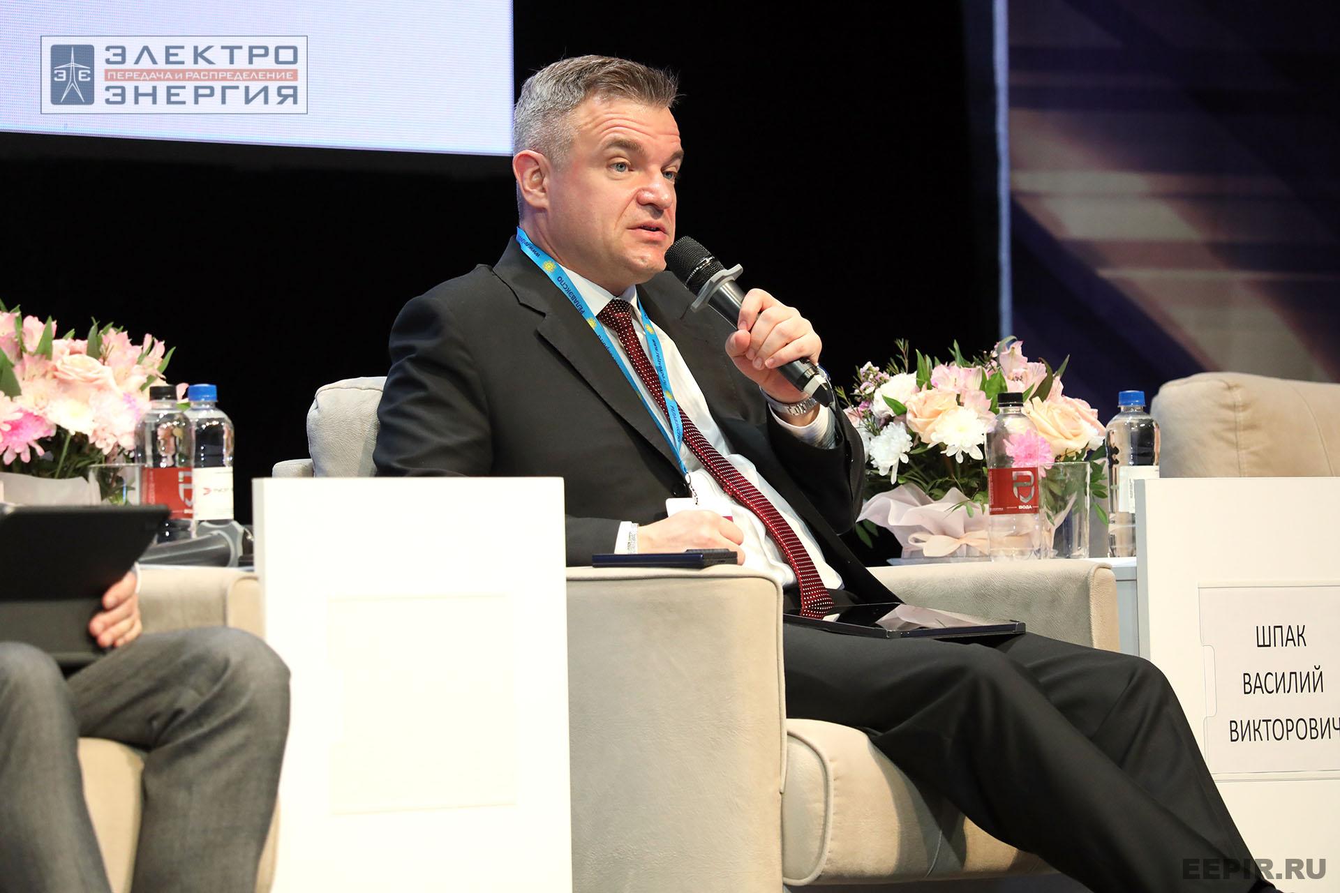 На пленарном заседании «Цифровизация и технологическая независимость электроэнергетики России» в рамках форума «РЕЛАВЭКСПО-2025»