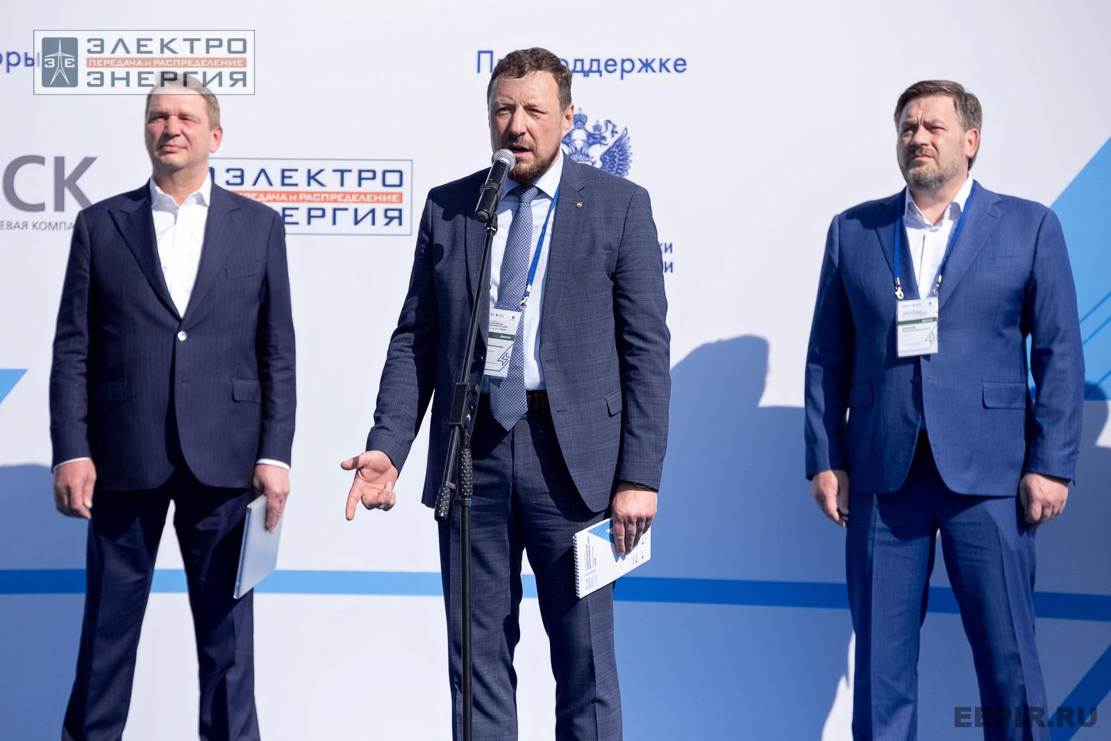 На семинаре-практикуме «Новые технологии для электрических сетей»