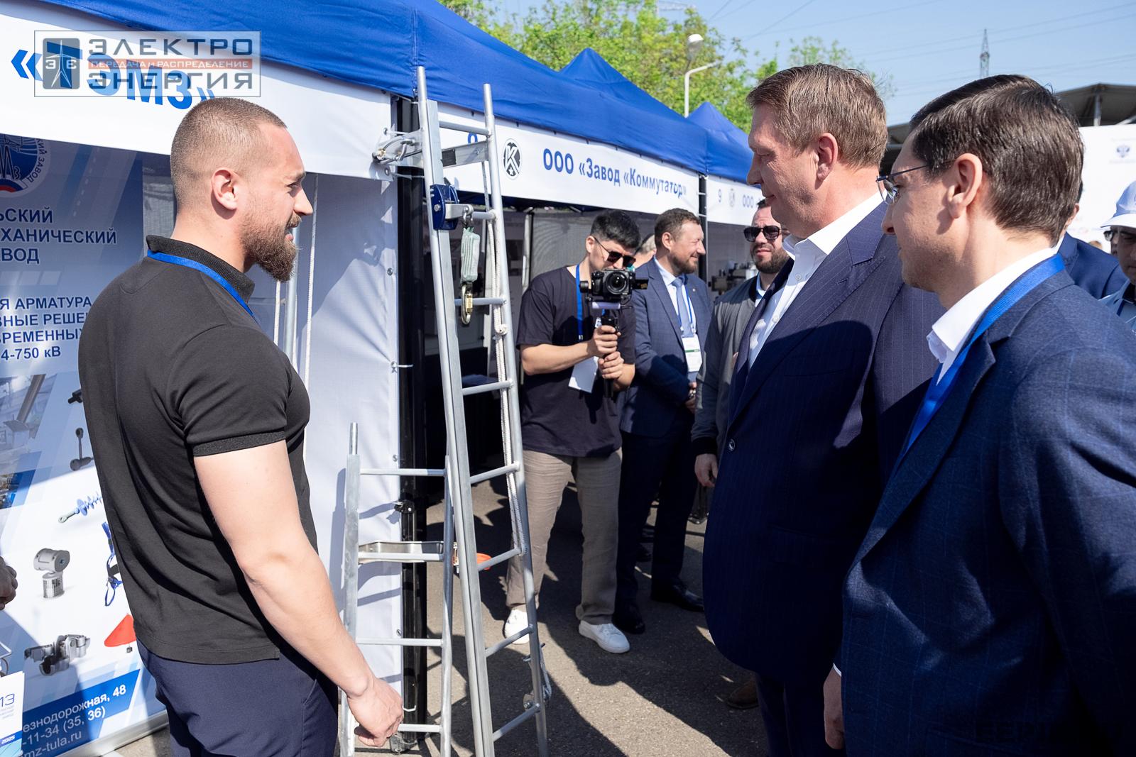 На семинаре-практикуме «Новые технологии для электрических сетей»