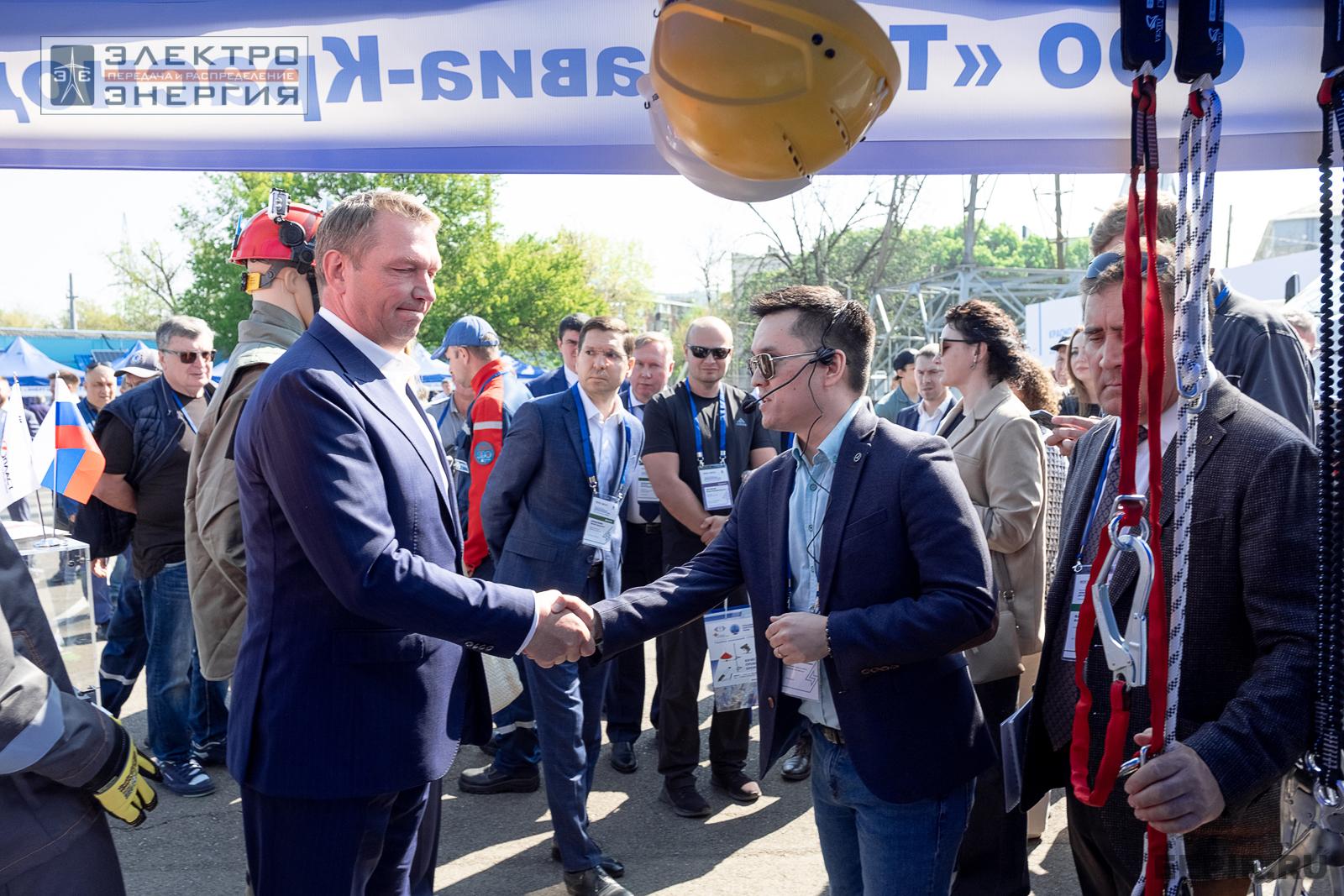 На семинаре-практикуме «Новые технологии для электрических сетей»