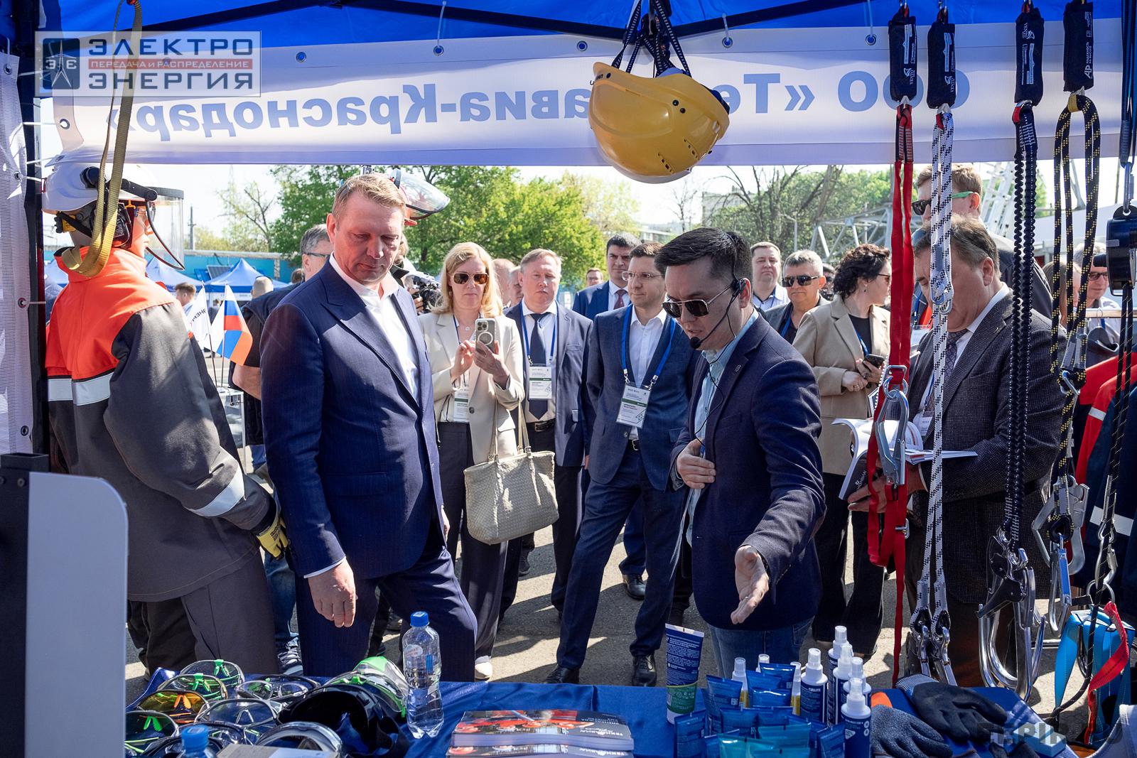 На семинаре-практикуме «Новые технологии для электрических сетей»