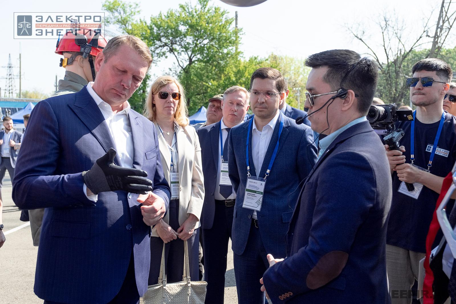 На семинаре-практикуме «Новые технологии для электрических сетей»