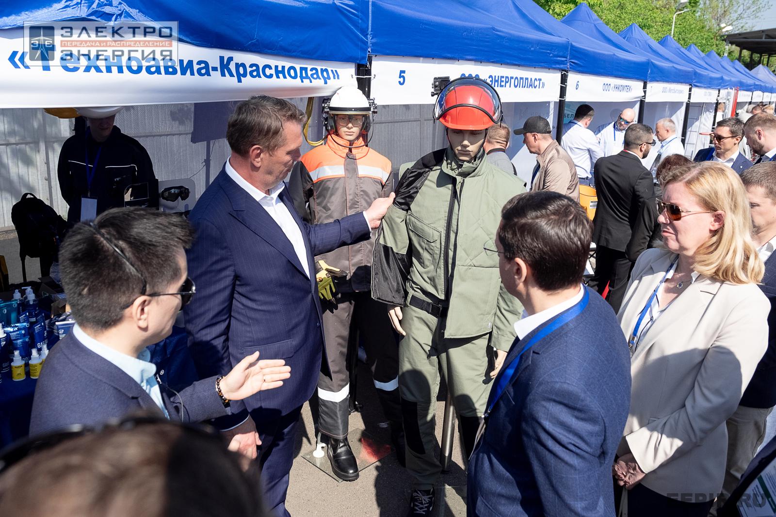 На семинаре-практикуме «Новые технологии для электрических сетей»