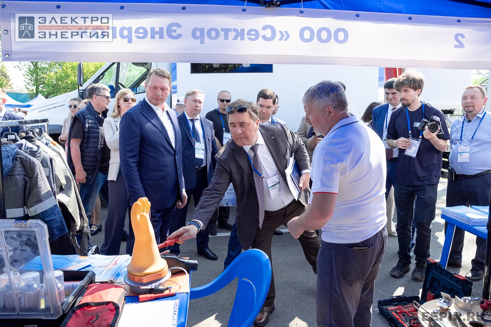 На семинаре-практикуме «Новые технологии для электрических сетей»