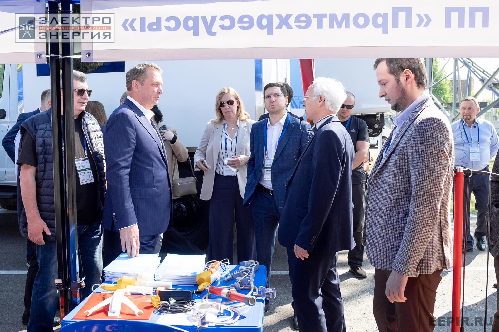 На семинаре-практикуме «Новые технологии для электрических сетей»