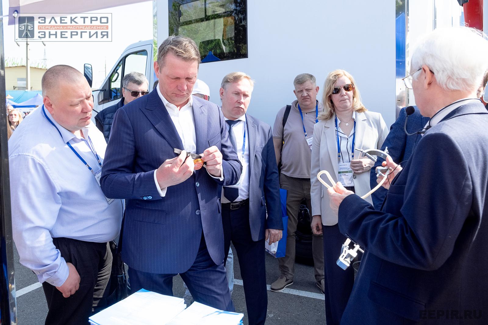 На семинаре-практикуме «Новые технологии для электрических сетей»