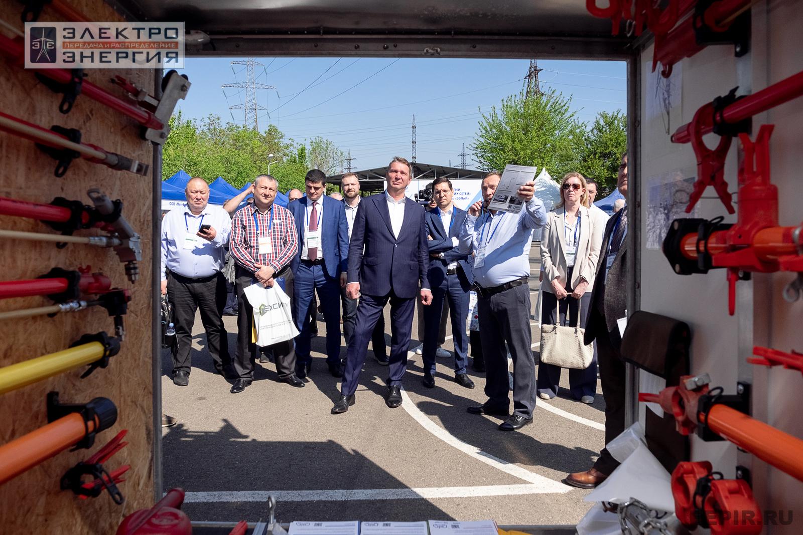 На семинаре-практикуме «Новые технологии для электрических сетей»