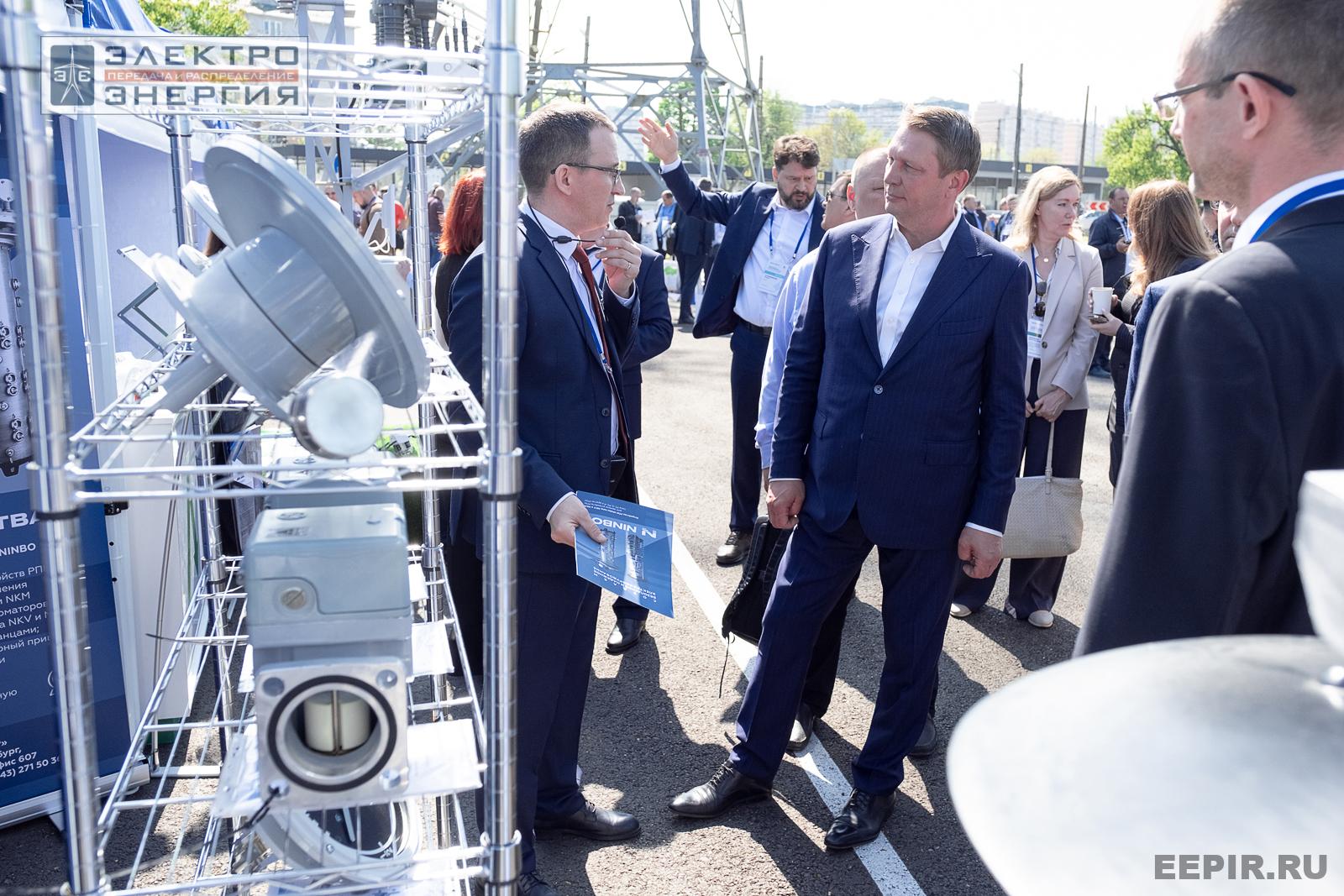 На семинаре-практикуме «Новые технологии для электрических сетей»