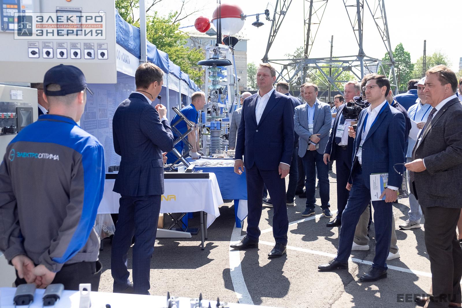 На семинаре-практикуме «Новые технологии для электрических сетей»