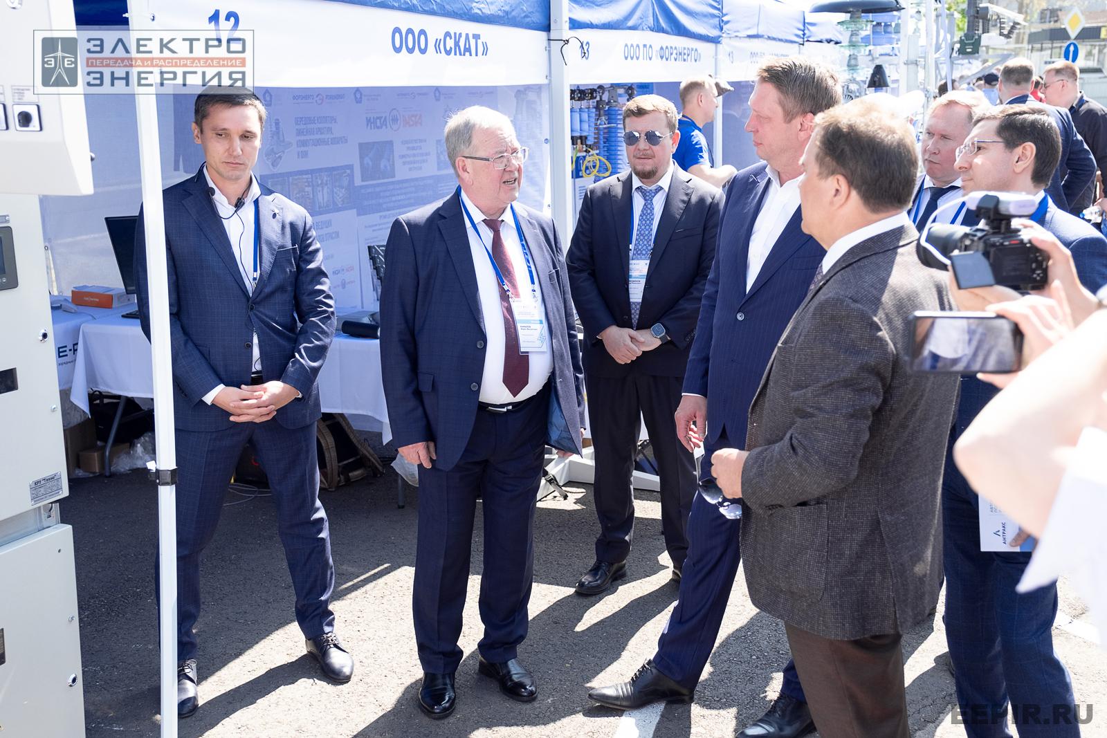 На семинаре-практикуме «Новые технологии для электрических сетей»