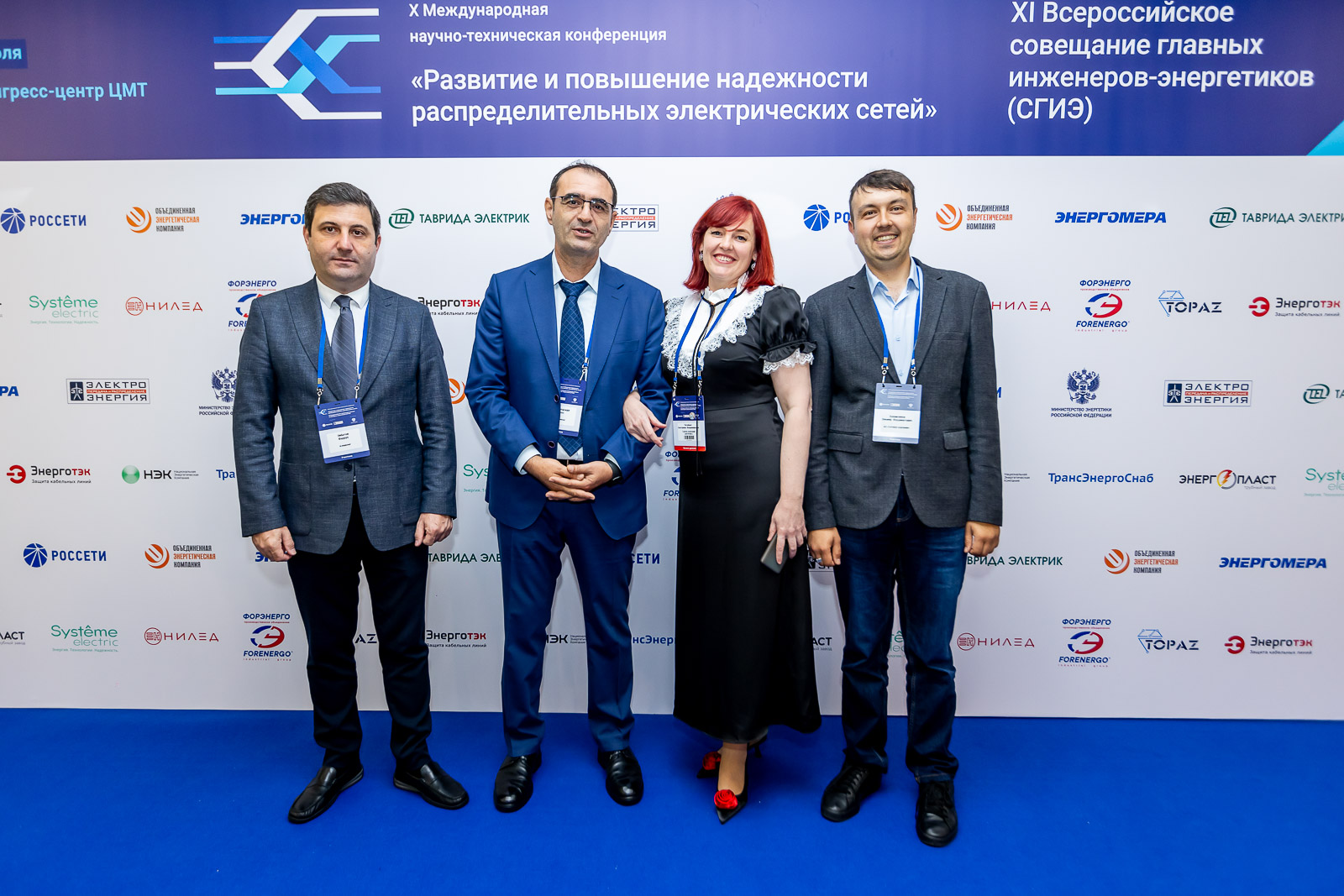 Пресс-волл фото