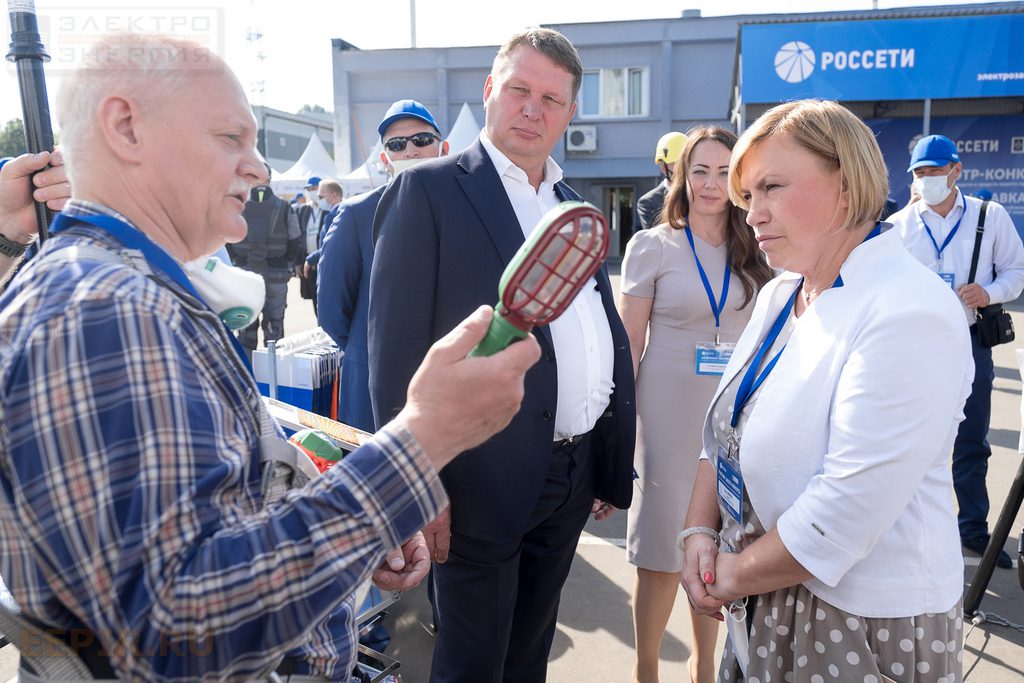 Выставка инструментов, приспособлений и средств индивидуальной защиты в рамках Смотра-конкурса электрозащитных средств и средств защиты при работе на высоте. 25 – 27 августа 2020 г., Моск. область, г. Балашиха, Полигон ПС 157 «Горенки» ЗАО «Техношанс»
