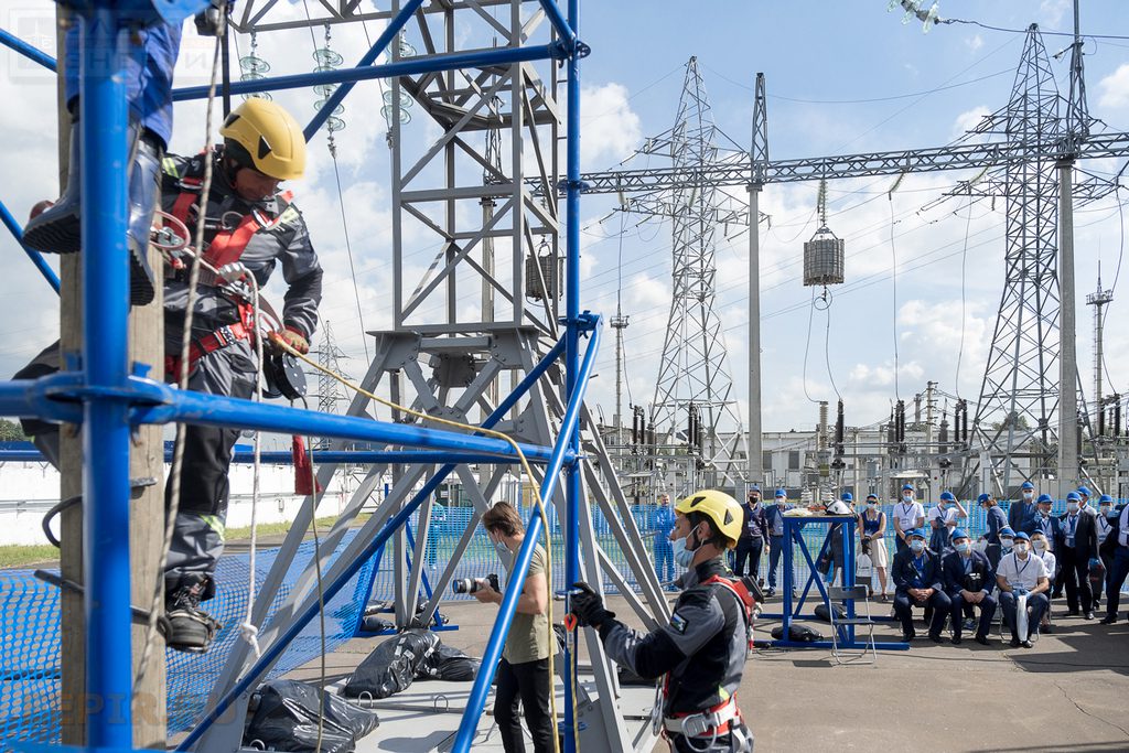 Практика применения электрозащитных средств и средств индивидуальной защиты в распределительных сетях 0,4-20 кВ. 25 – 27 августа 2020 г., Моск. область, г. Балашиха, Полигон ПС 157 «Горенки»
