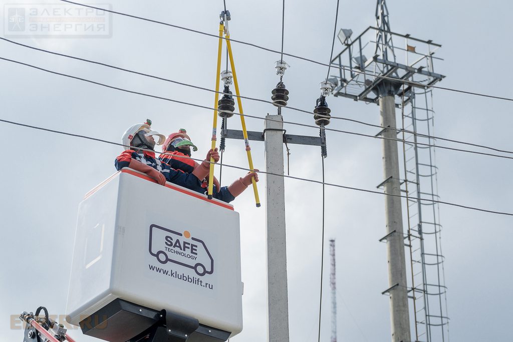 Компания «НИЛЕД» и SFE (Франция): Установка адаптеров для наложения переносного защитного заземления при помощи оперативных штанг без снятия напряжения. 25 – 27 августа 2020 г., Моск. область, г. Балашиха, Полигон ПС 157 «Горенки»
