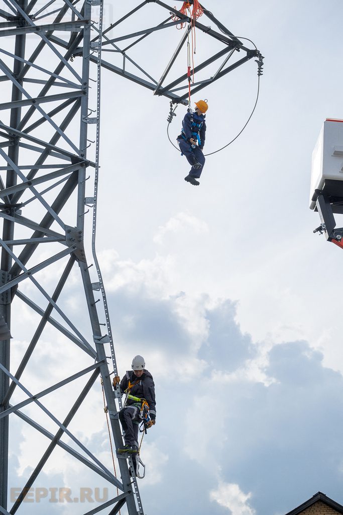 Технологии подъема на опору ЛЭП 110 кВ и спуска пострадавшего с нее. 25 – 27 августа 2020 г., Моск. область, г. Балашиха, Полигон ПС 157 «Горенки».
