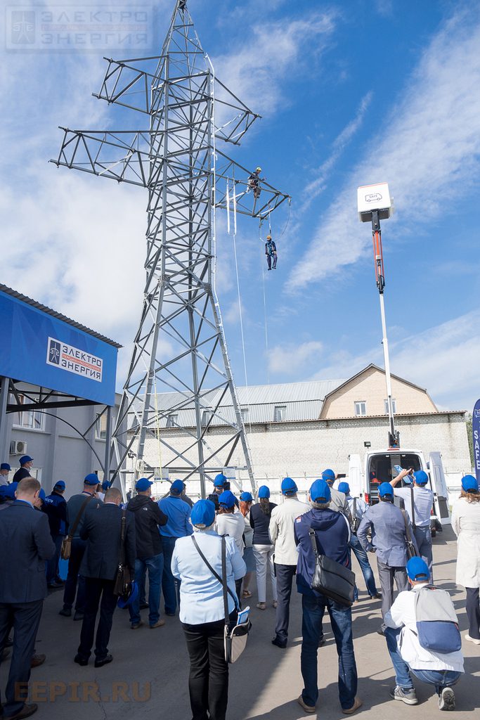 Технологии подъема на опору ЛЭП 110 кВ и спуска пострадавшего с нее. 25 – 27 августа 2020 г., Моск. область, г. Балашиха, Полигон ПС 157 «Горенки».
