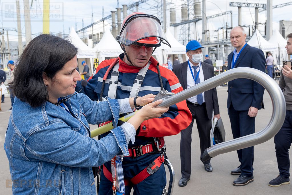 Технологии подъема на опору ЛЭП 110 кВ и спуска пострадавшего с нее. 25 – 27 августа 2020 г., Моск. область, г. Балашиха, Полигон ПС 157 «Горенки».
