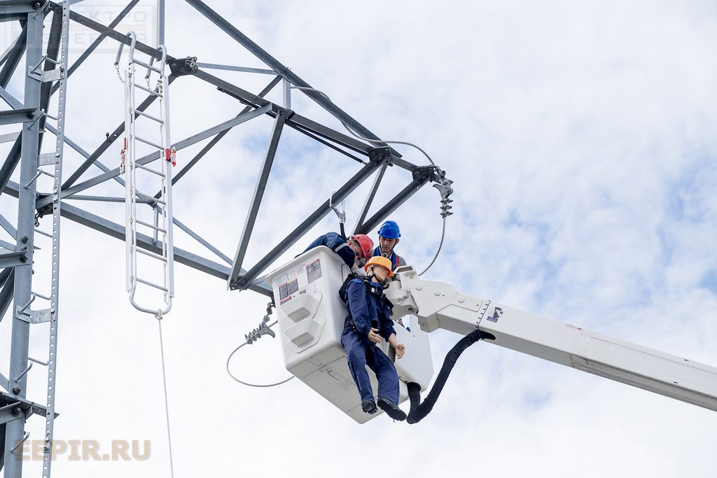 Технологии подъема на опору ЛЭП 110 кВ и спуска пострадавшего с нее. 25 – 27 августа 2020 г., Моск. область, г. Балашиха, Полигон ПС 157 «Горенки».
