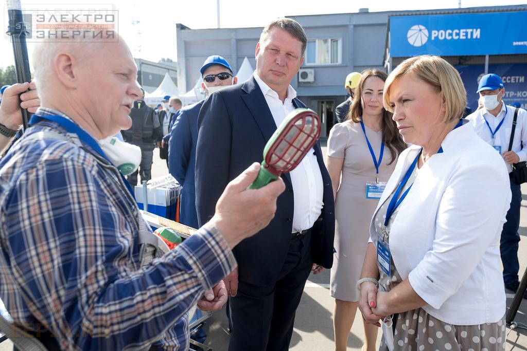 На международном форуме «Электрические сети» (МФЭС-2019)