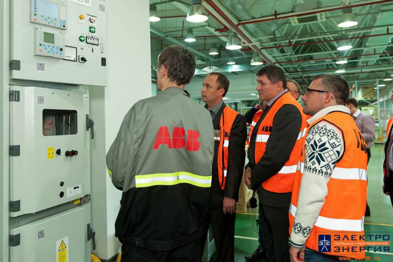 Делегация «МРСК Юга» посетила площадку оборудования среднего напряжения «АББ» фото