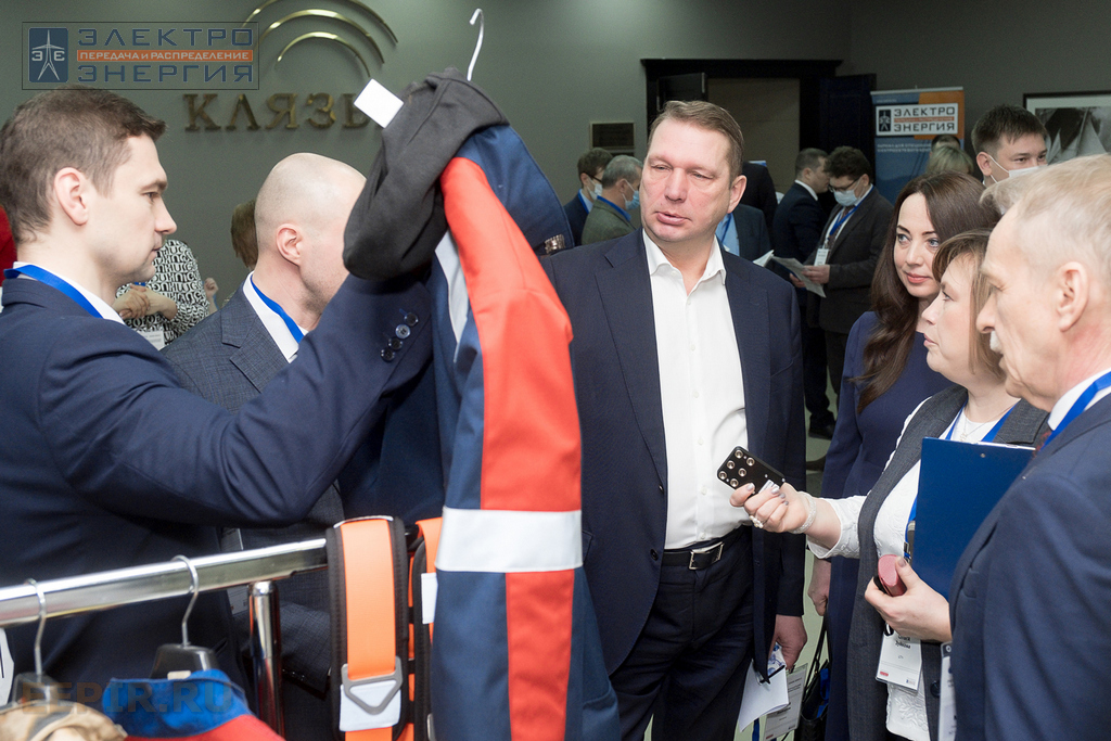 На совещании с руководителями подразделений охраны труда, производственной безопасности ДЗО ПАО «Россети»/филиалов ДЗО (МЭС)/ПО (ПМЭС) «Реализация концепции «нулевого травматизма Vision Zero»