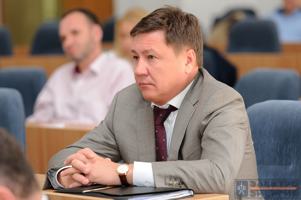 На стратегической сессии “Цифровизация в электросетевом комплексе. Цели и задачи. Подходы и мнения”