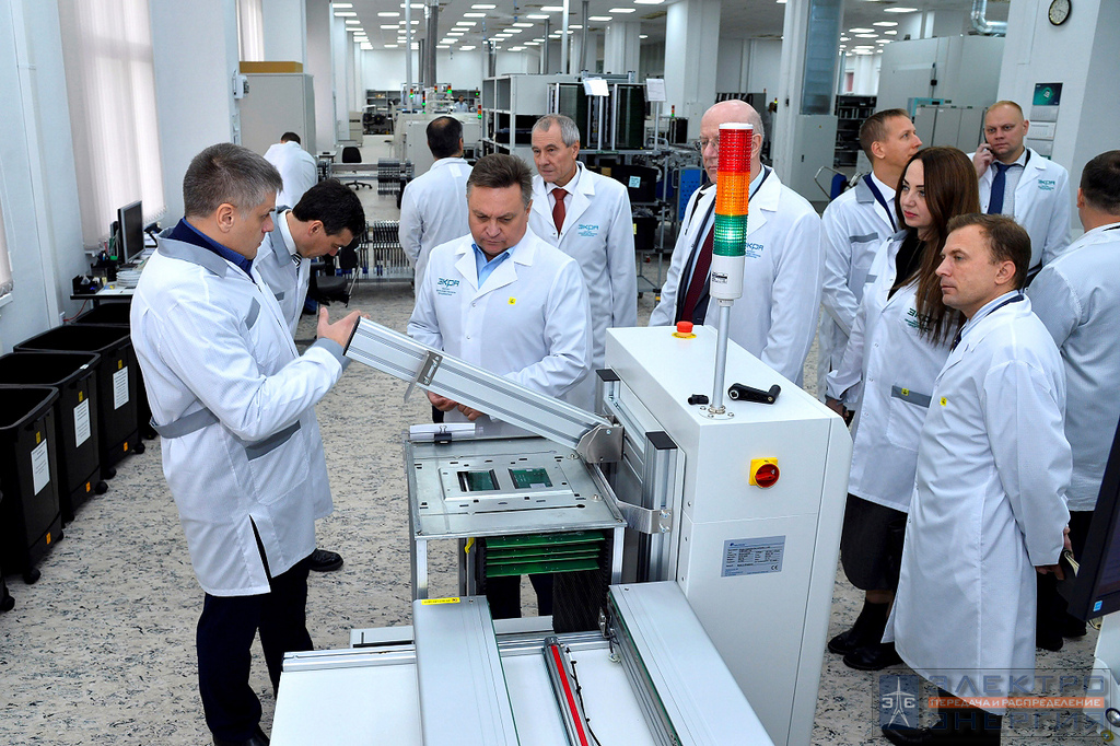 Визит делегации Минэнерго России и представителей энергетических компаний во главе с Заместителем Министра энергетики РФ Андреем Черезовым на производство ООО НПП «ЭКРА»
