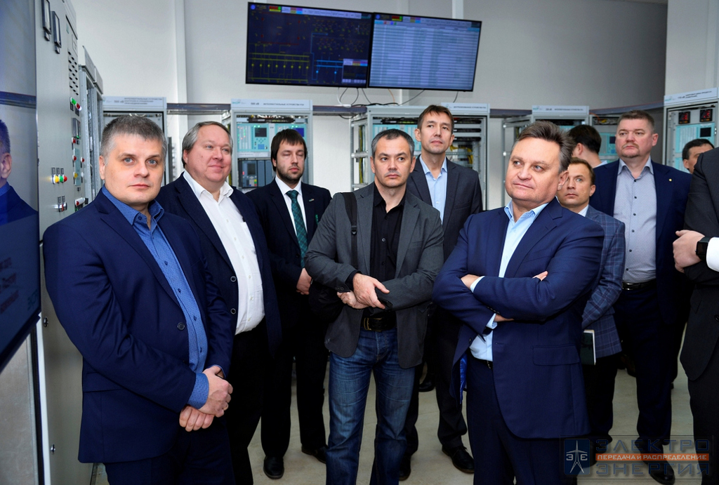 Визит делегации Минэнерго России и представителей энергетических компаний во главе с Заместителем Министра энергетики РФ Андреем Черезовым на производство ООО НПП «ЭКРА»
