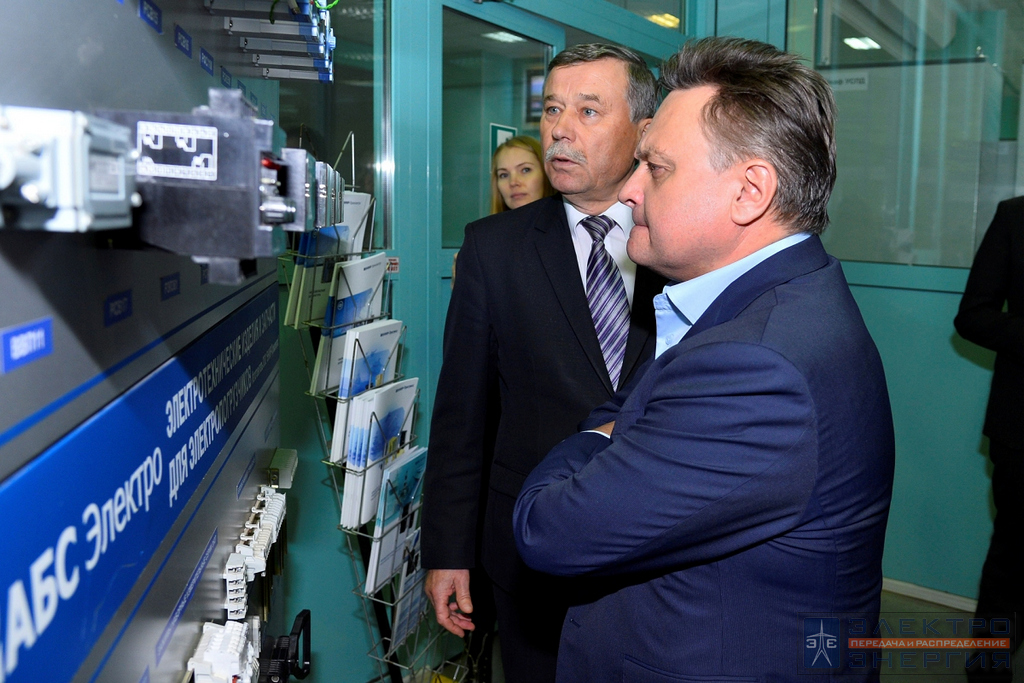 Визит делегации Минэнерго России и представителей энергетических компаний во главе с Заместителем Министра энергетики РФ Андреем Черезовым на производство ОАО «ВНИИР»
