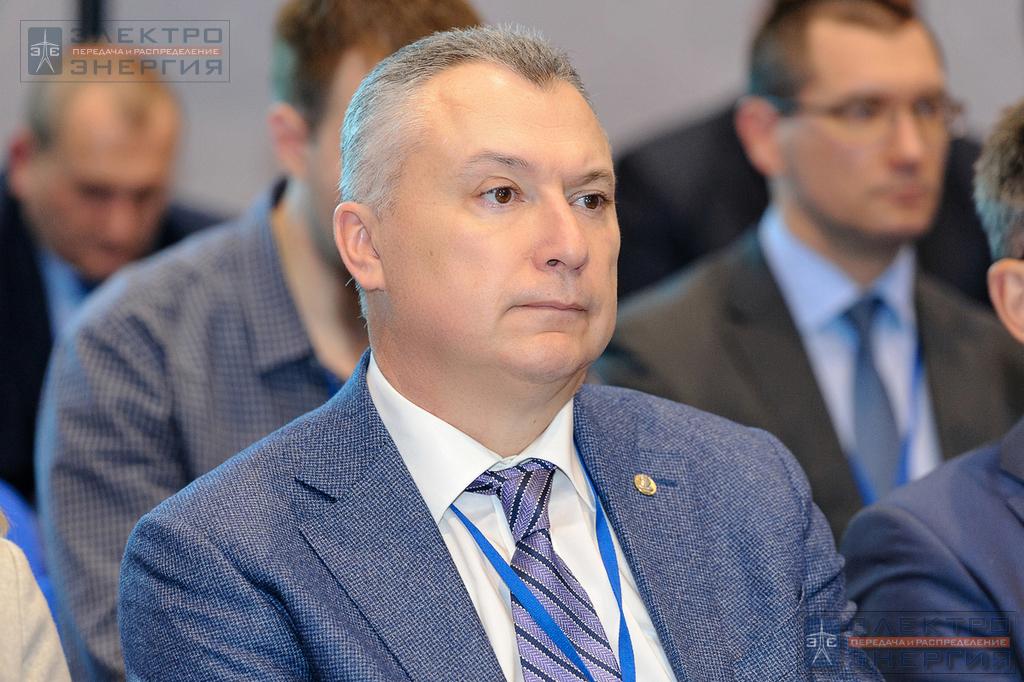 Славинский А.З., Председатель Совета директоров завода «Изолятор», на IX заседании редакционного совета и коллегии журнала «ЭЛЕКТРОЭНЕРГИЯ. Передача и распределение» 5 декабря 2018 года, МФЭС, Москва, ВДНХ