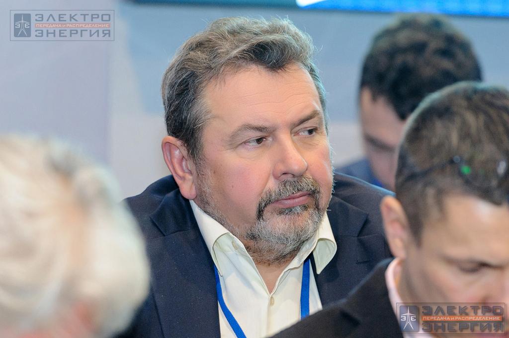 Бондарь В.Б., генеральный директор НПФ Техэнергокомплекс, на IX заседании редакционного совета и коллегии журнала «ЭЛЕКТРОЭНЕРГИЯ. Передача и распределение» 5 декабря 2018 года, МФЭС, Москва, ВДНХ